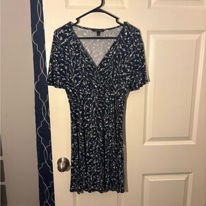 41 Hawthorn Navy Floral Midi Dress
